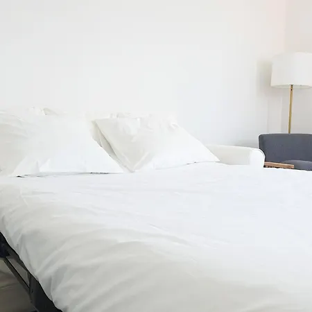 Exigehome-appart Tres Lumineux Aux Portes De Paris Suresnes