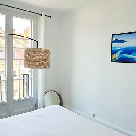 Exigehome-appart Tres Lumineux Aux Portes De Paris Apartment Suresnes