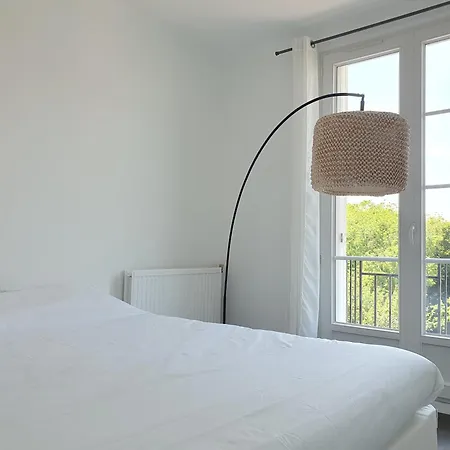 Exigehome-appart Tres Lumineux Aux Portes De Paris Suresnes